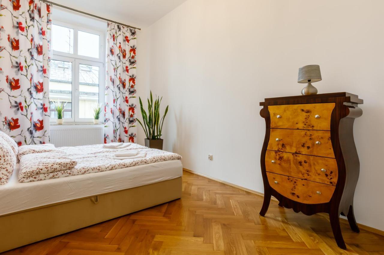 Ok Lux Apartments Красков Екстериор снимка