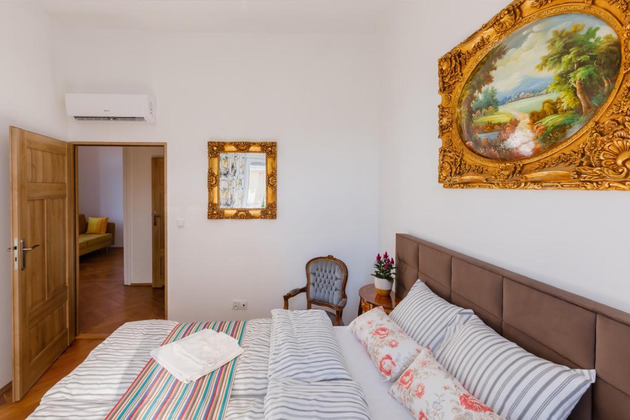 Ok Lux Apartments Красков Екстериор снимка