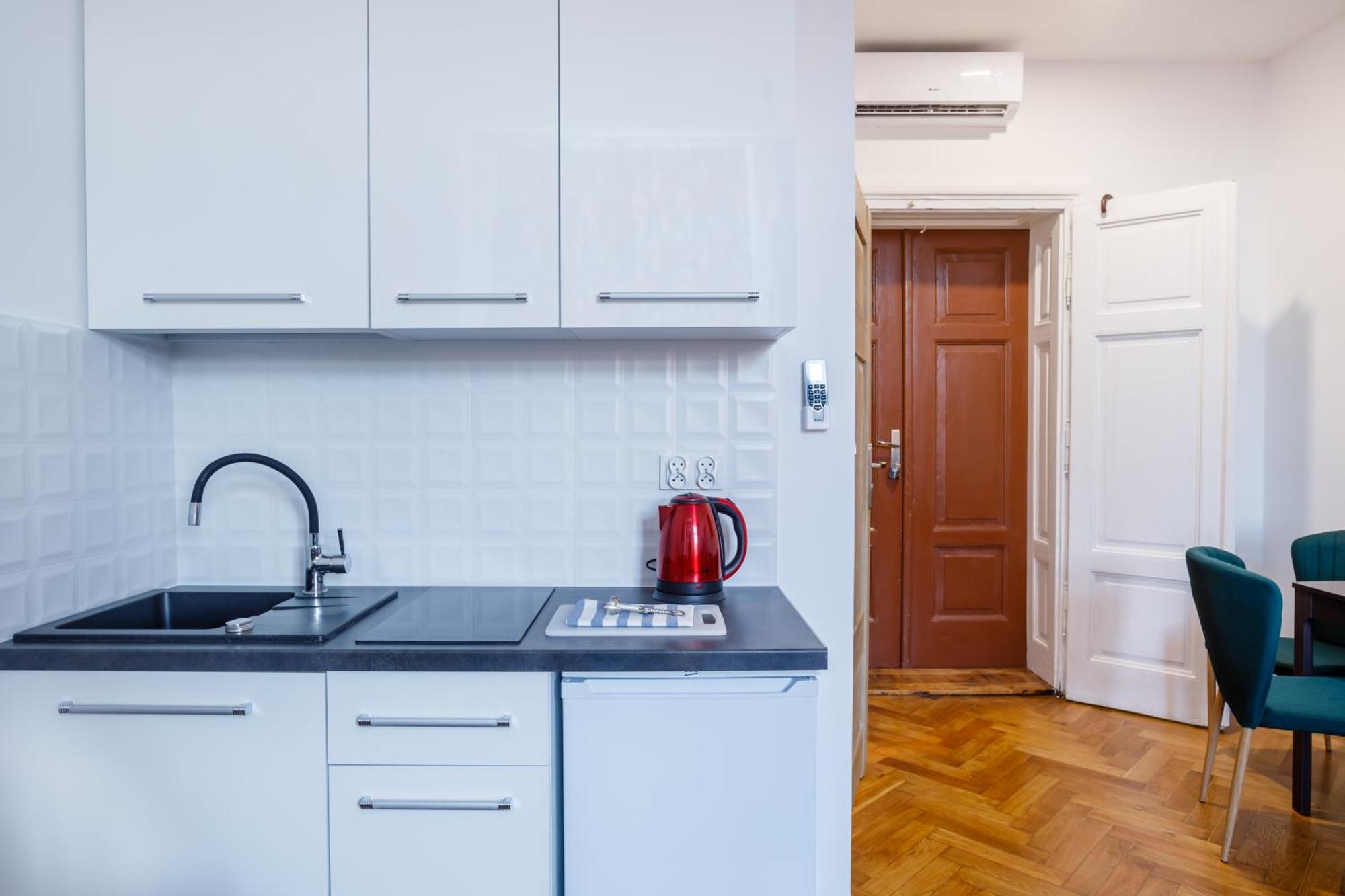 Ok Lux Apartments Красков Екстериор снимка