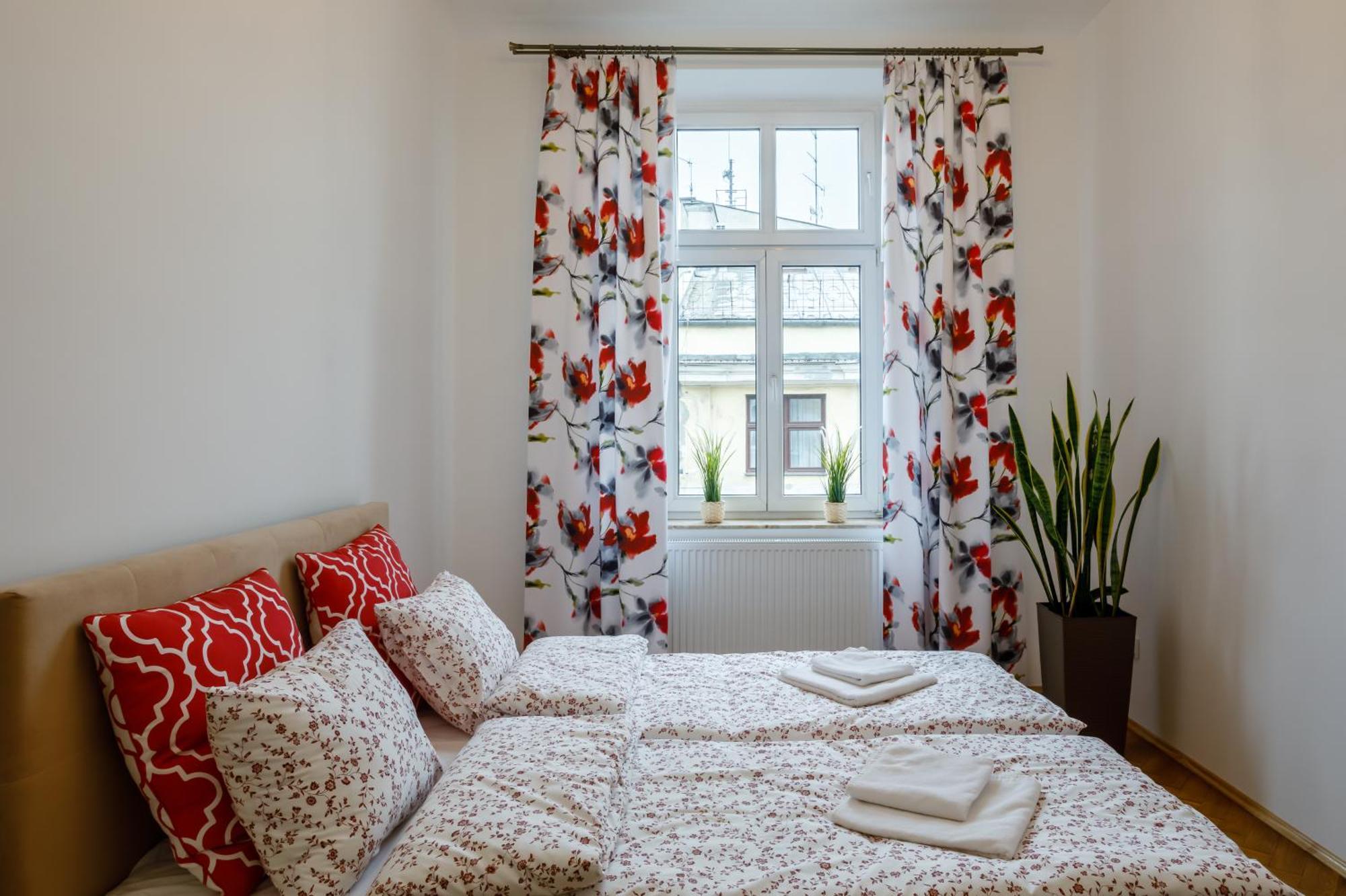 Ok Lux Apartments Красков Екстериор снимка